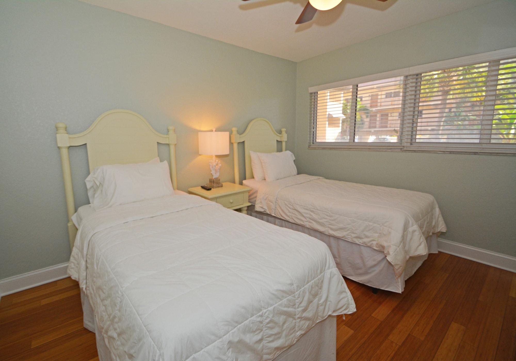 Westwinds Waterfront Resort St. Pete Beach Exteriér fotografie