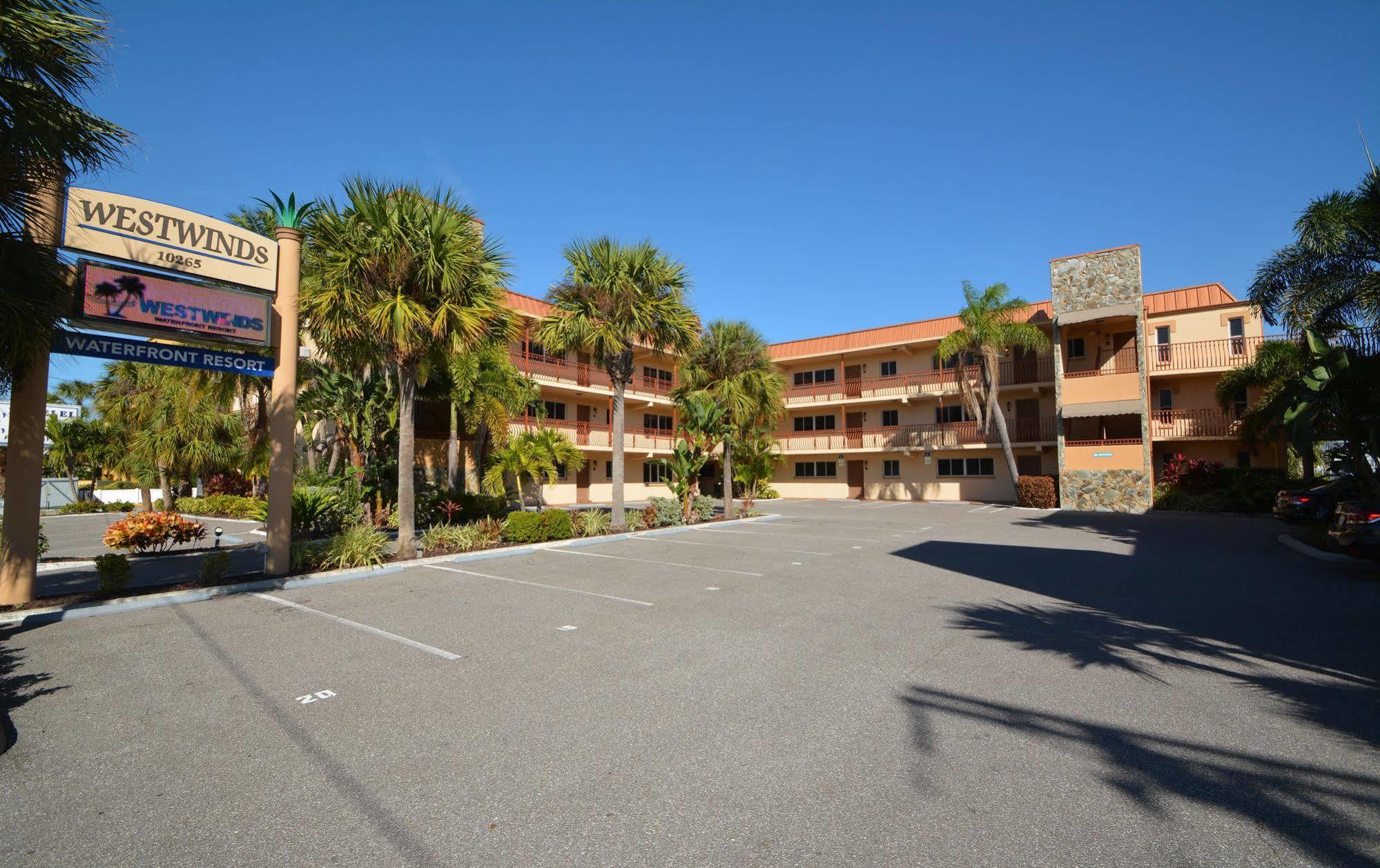 Westwinds Waterfront Resort St. Pete Beach Exteriér fotografie
